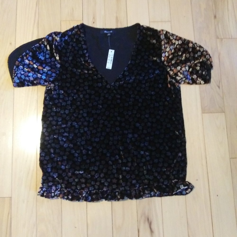 NWT Madewell Velvet Tulip Sleeve Ruffle Top XS